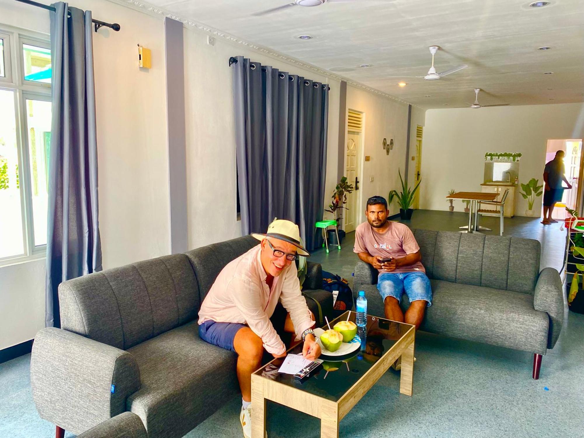 Clove Beach Addu City Екстериор снимка
